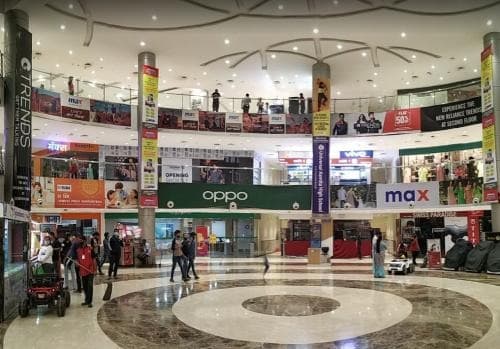 Maxus Mall