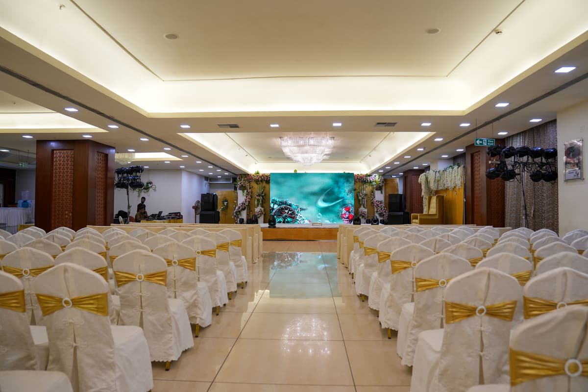 Maxus Banquets